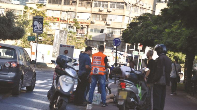 תאונת אופניים ברמת גן (צילום: איחוד הצלה)