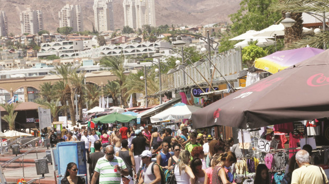 הטיילת באילת (צילום: נתי שוחט, פלאש 90)