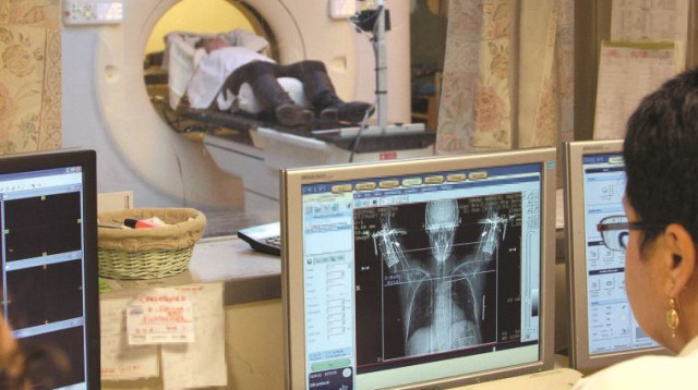 בדיקת סי-טי (צילום: חן לאופולד, פלאש 90)