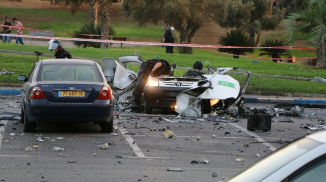 פיצוץ רכב בלה גוארדיה , תל אביב (צילום: אבשלום ששוני)