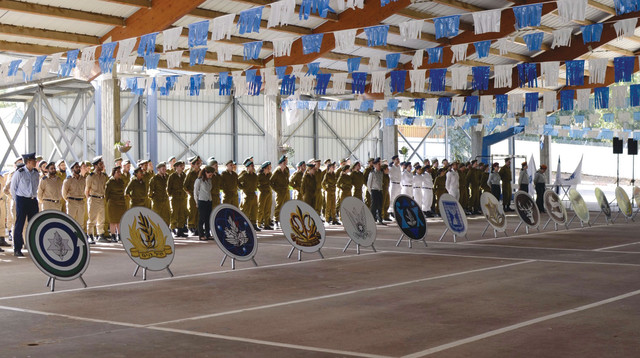 החיילים הראשונים בתוכנית העתודאים "סילון" (צילום: דובר צה"ל)