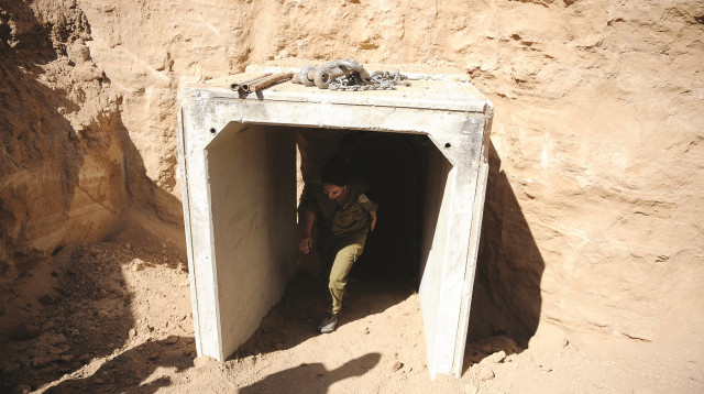 פתח מנהרה של חמאס בעזה (צילום: פלאש 90)