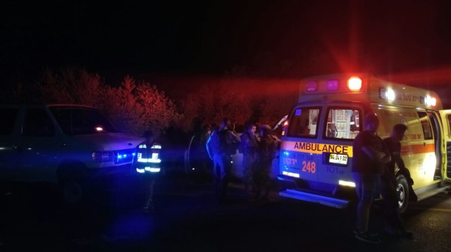 רצח אישה כבת 40 ביישוב ברקן (צילום: דוברות מד"א)