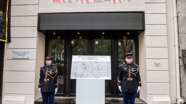 טקסי אזכרה, שנה למתקפת הטרור, בטקלאן, פריז (צילום: רויטרס)