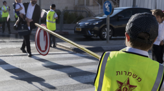 ממשרות זהב (צילום: נתי שוחט, פלאש 90)