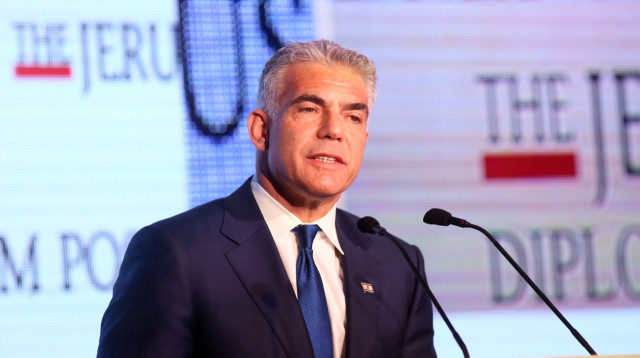 יאיר לפיד, כנס הדיפלומטים של הג'רוזלם פוסט (צילום: סיון פרג')