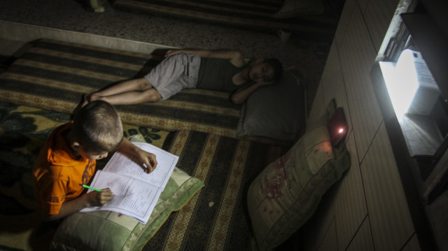 הפסקת חשמל, ארכיון (צילום: עבד ראחים חטיב, פלאש 90)