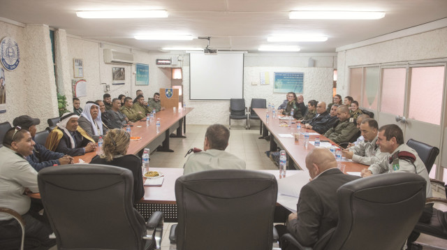 טקס חנוכת תכנית ההוראה לחיילים בדואים (צילום: דובר צה"ל)