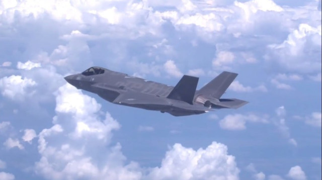 האדיר בדרכו לישראל (צילום: דובר צה"ל)