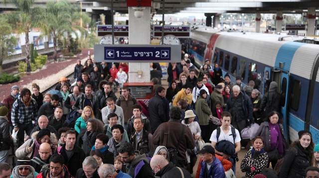עומס ברכבת ישראל, ארכיון (צילום: גדעון מרקוביץ, פלאש 90)