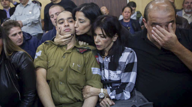 החייל אלאור אזריה בהכרעת הדין (צילום: מרים אלסטר, פלאש 90)