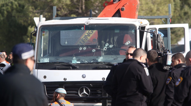 פיגוע דריסה בארמון הנציב בירושלים (צילום: מרק ישראל סלם)