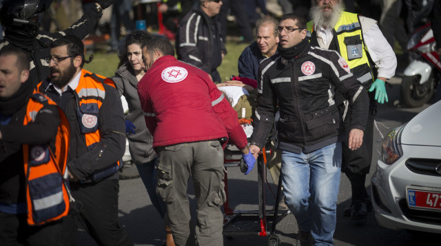 פיגוע דריסה בארמון הנציב בירושלים (צילום: יונתן זינדל, פלאש 90)