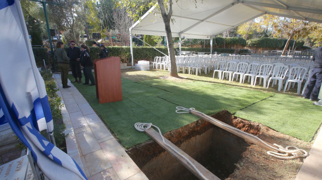 קבר בחלקה הצבאית בהר הרצל (צילום: מרק ישראל סלם)