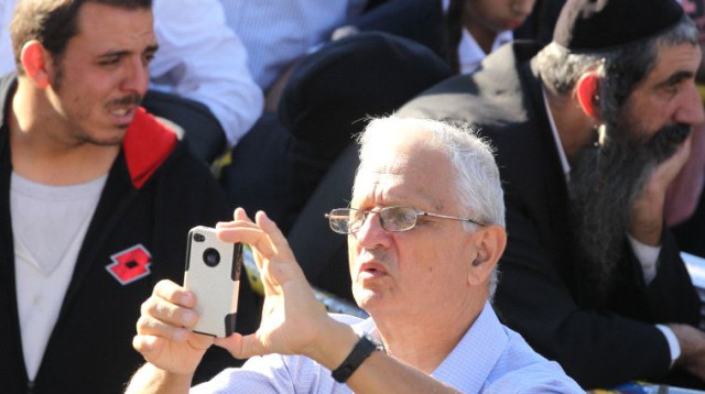 העיתונאי נחום ברנע  (צילום: נתי שוחט, פלאש 90)