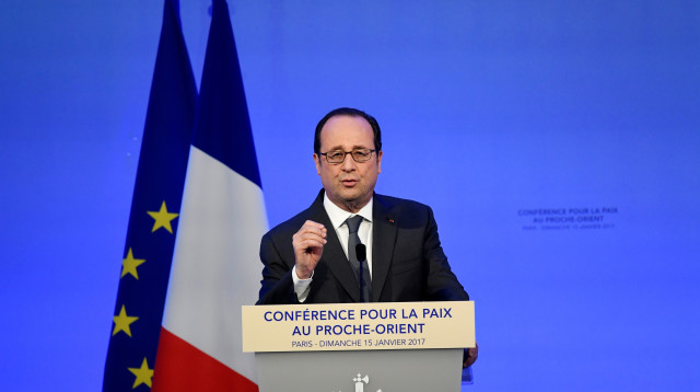 נשיא צרפת פרנסואה הולנד נואם בוועידת השלום בפריז (צילום: רויטרס)