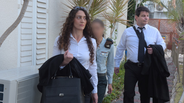 המתלוננת ל' נגד אופק בוכריס (צילום: אבשלום ששוני)