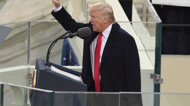 טראמפ בנאום ההשבעה (צילום: AFP)