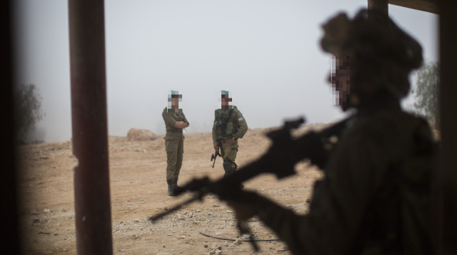 חיילי צה"ל, למצולמים אין קשר לכתבה (צילום: הדס פרוש , פלאש 90)