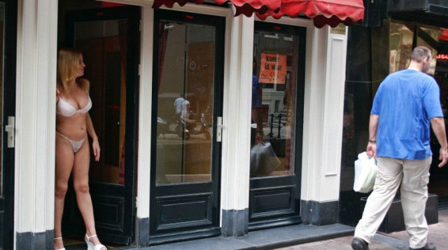 זונה. למצולמת אין קשר לכתבה (צילום: פלאש 90)