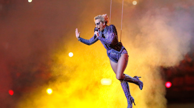 ליידי גאגא במופע הסופרבול (צילום: AFP)