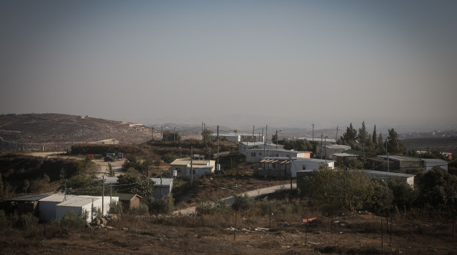 מאחז שהוקם על קרקע פלסטינית, ארכיון (צילום: פלאש 90)