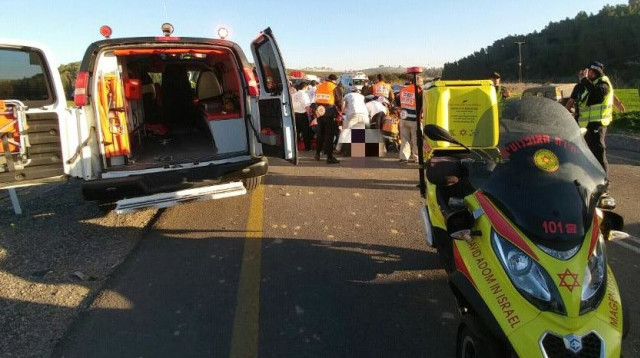 תאונת דרכים קשה, חבל לכיש (צילום: תיעוד מבצעי מד"א)