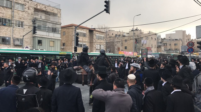 הפגנת חרדים בירושלים (צילום: הערשי פרלמוטר - חדשות 24)