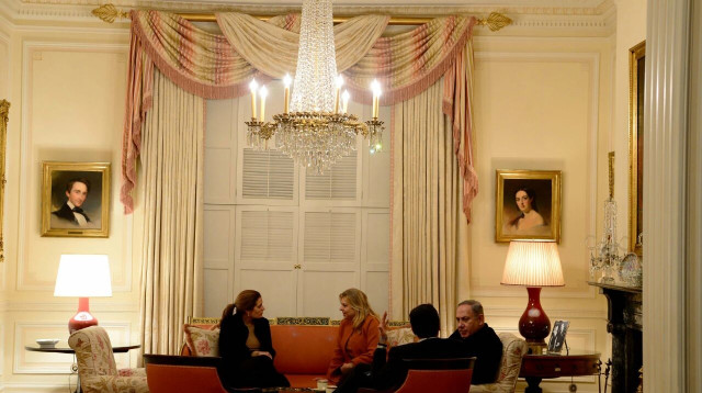 שרה ובנימין נתניהו בבלייר האוס (צילום: אבי אוחיון, לע"מ)