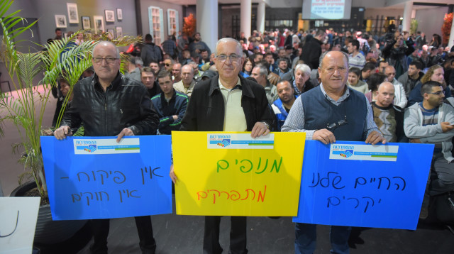 כנס החירום של המנופאים (צילום: אבשלום ששוני)