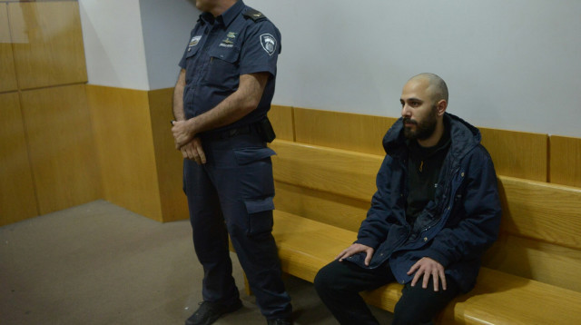 נדב סלע בדיון בבית המשפט (צילום: ערן גילווארד)