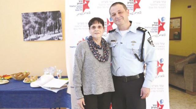 חווה ברקאי וסנ"צ מאיר פולבר (צילום: יעקב כהן)