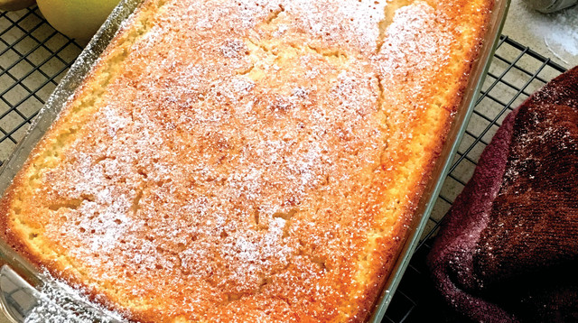 עוגת לימון משולבת בבצק בחוש וקרם, אוכל (צילום: פסקל פרץ רובין)