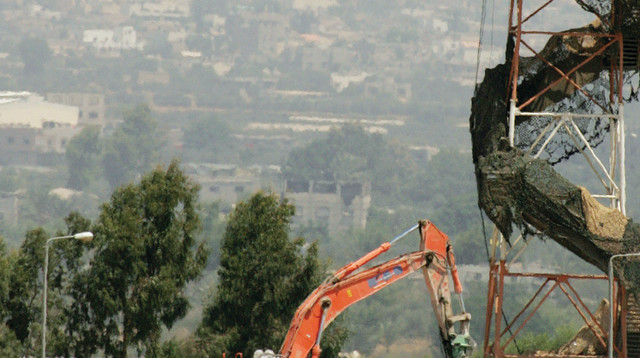 הרס עמדה צה"לית במורג, קיץ 2005 (צילום: רויטרס)