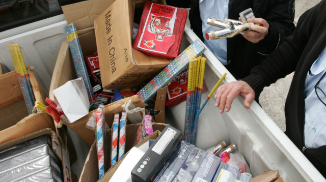 נפצים שהוחרמו ע"י המשטרה בירושלים, ארכיון (צילום: קובי גדעון, פלאש 90)