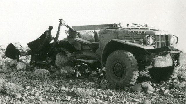 קומנדקר של צה''ל עולה על מוקש ליד ערד (צילום: דובר צה"ל)