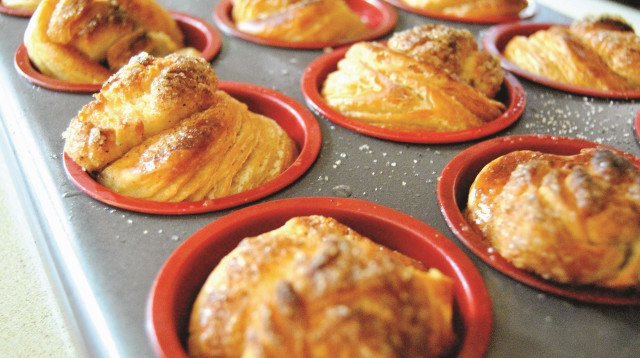 בריוש שמרים בניחוח קינמון (צילום: פסקל פרץ רובין)