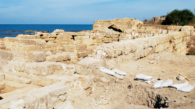 שרידים ארכיאולוגיים (צילום: מיטל שרעבי)