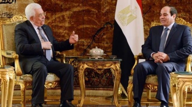 אבו מאזן וא-סיסי (צילום: AFP)