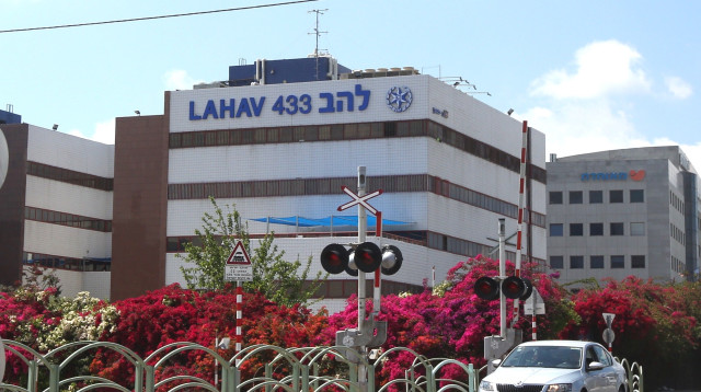 להב 433 (צילום: מרק ישראל סלם)