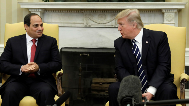 טראמפ בפגישתו עם א-סיסי (צילום: רויטרס)