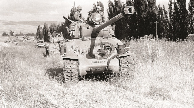 לוחמי חטיבה 8 בזמן מלחמת ששת הימים (צילום: דובר צה"ל)