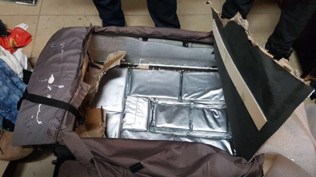 הברחת קוקאין בנתב"ג (צילום: דוברות המשטרה)