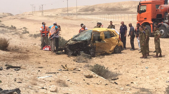 תאונת דרכים בצומת טללים (צילום: תיעוד מבצעי מד"א)