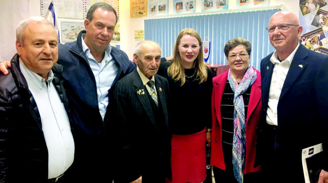 ניצולי שואת יהודי לוב במוזיאון הווטרנים באשדוד (צילום: לשכת ח"כ קסניה סבטלובה)