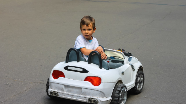 ילד נהג, אילוסטרציה (צילום: אינג אימג')