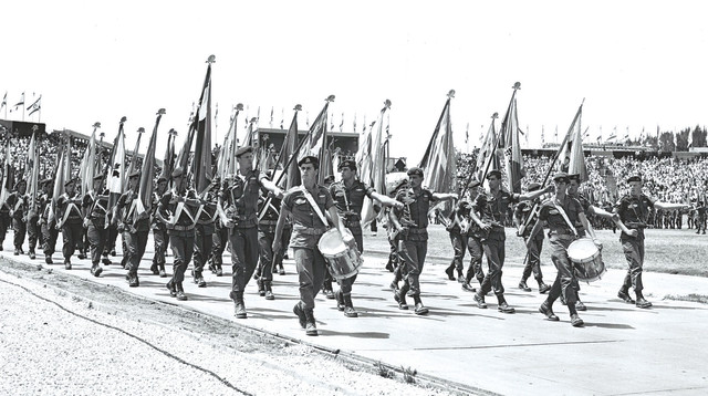 מצעד יום העצמאות ה-19 (צילום: משה מילנר, לע"מ)