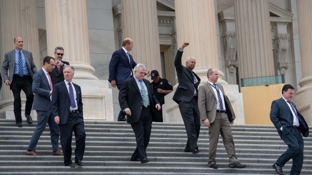 הרפובליקנים שמחים על ביטול אובמה-קר (צילום: AFP)