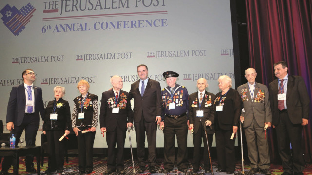 וטרנים בכנס ג'רוזלם פוסט (צילום: סיוון פרג')