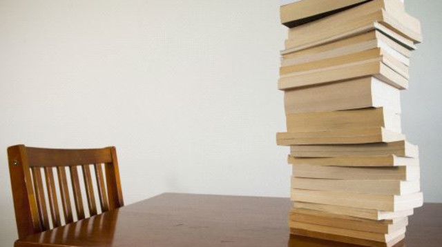 ספרים (צילום: אינג אימג')